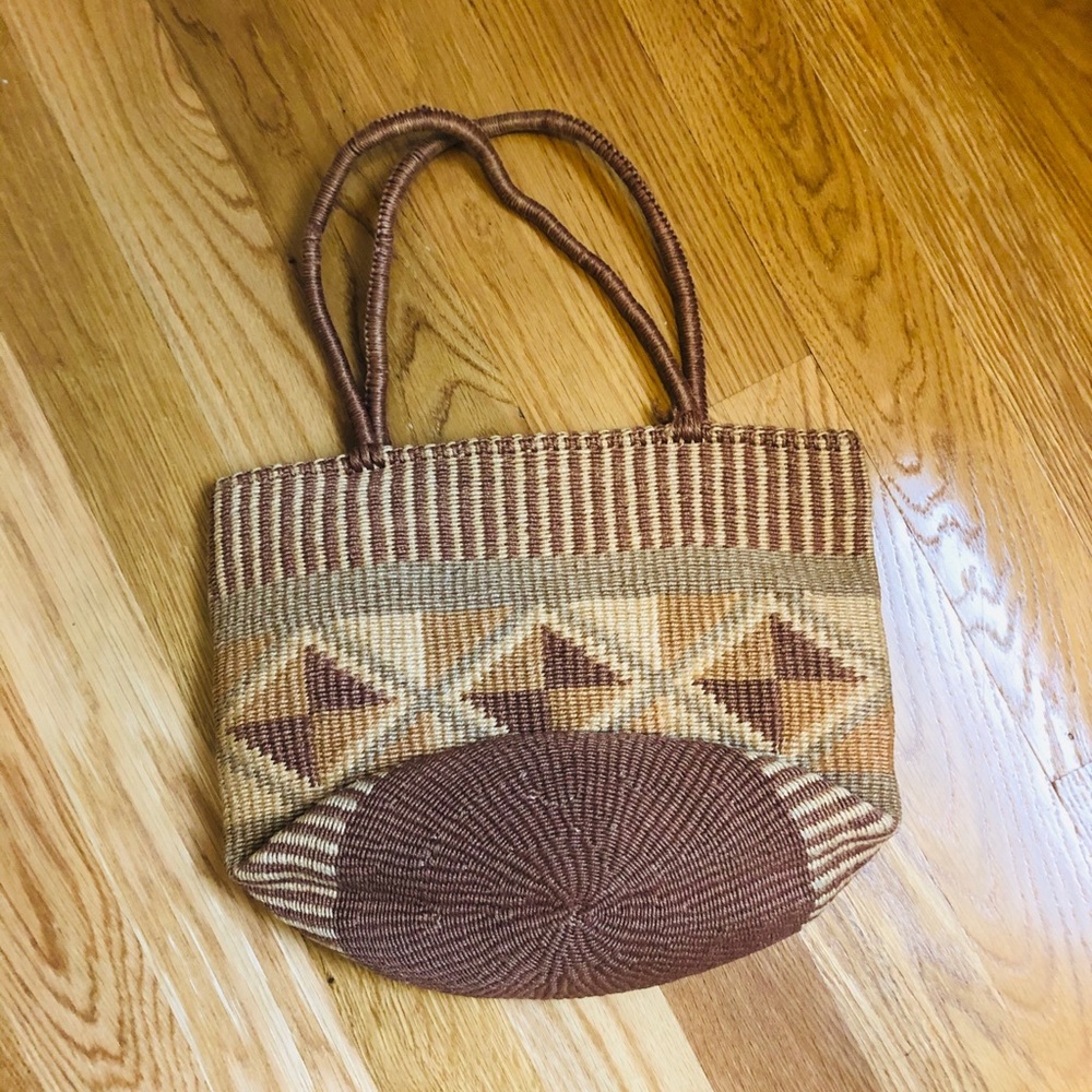 Ethnic straw market bag